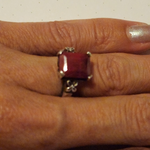 RUBY Ring - Picture 11 of 16